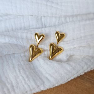 Boucles d&rsquo;oreilles pendantes cœurs